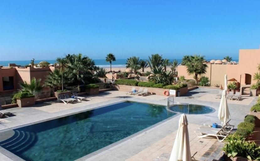 Paradis Plage Pieds Dans L'Eau - Superbe Appartement & Jaccuzi أغادير المظهر الخارجي الصورة