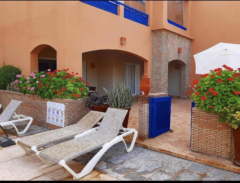 Paradis Plage Pieds Dans L'Eau - Superbe Appartement & Jaccuzi أغادير المظهر الخارجي الصورة